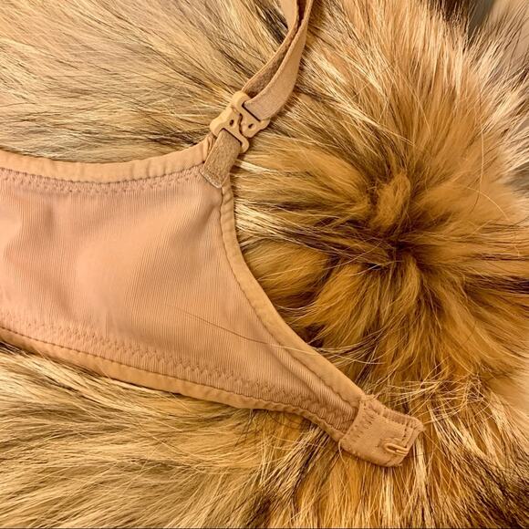 Victoria’s Secret Padded Plunge Bra in Nude Size 32B - Picture 6 of 13